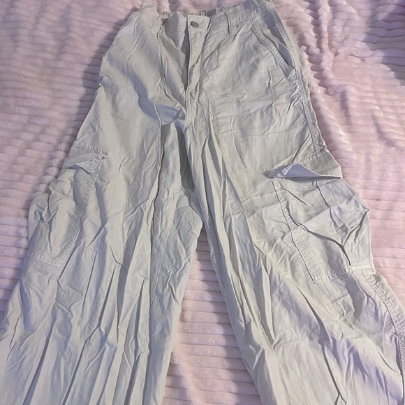 Garage Denim - baggy high rise khaki colored cargos from garage